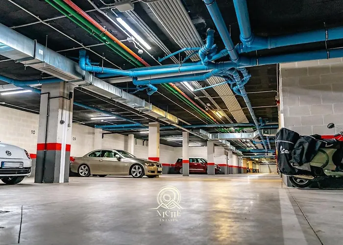 Penthouse 4 Bdrs, 245m Terrace *