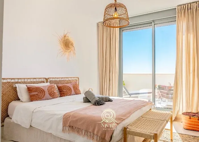 Apartamento Penthouse 4 Bdrs, 245m Terrace Estepona