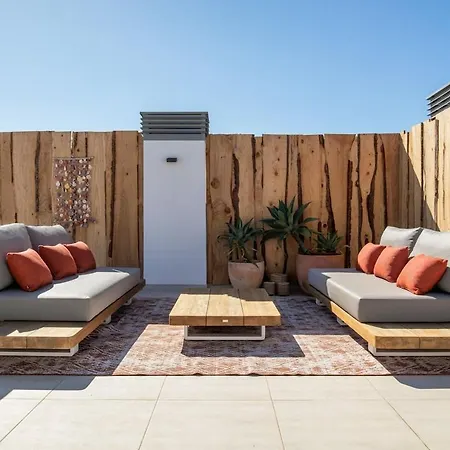 아파트 Penthouse 'Mi Manera' 4 Bdrs, 245M Terrace 에스테포나