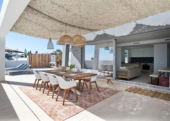 Penthouse 'Mi Manera' 4 Bdrs, 245M Terrace 에스테포나